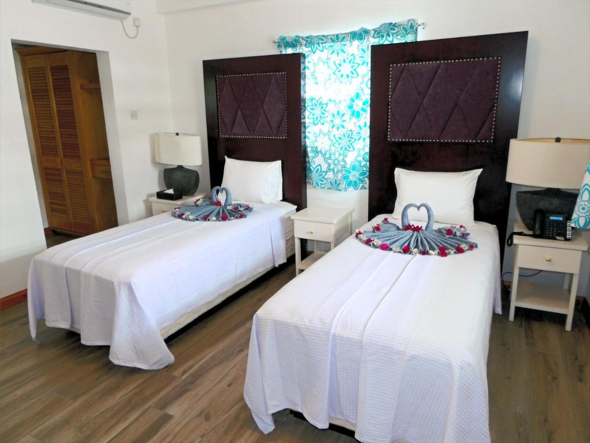 Basil At Villa Arnos Vale Ngoại thất bức ảnh